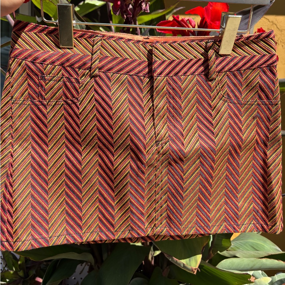 ALICE + OLIVIA 🧡 chevron retro mini skirt - Picture 2 of 16